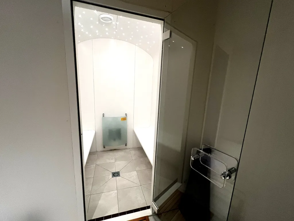Hammam traditionnel au plafond étoilé — spa à Aussonne, Toulouse